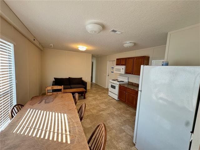 Foto del edificio - 65188 Highway 1058