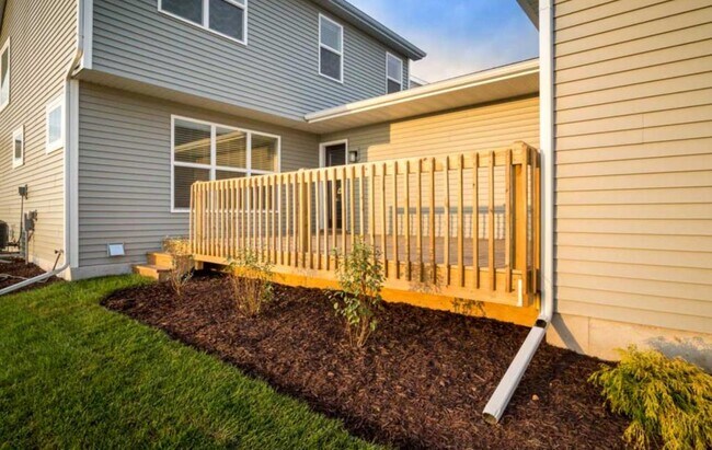 Foto del edificio - 1058 Wild Willow Way