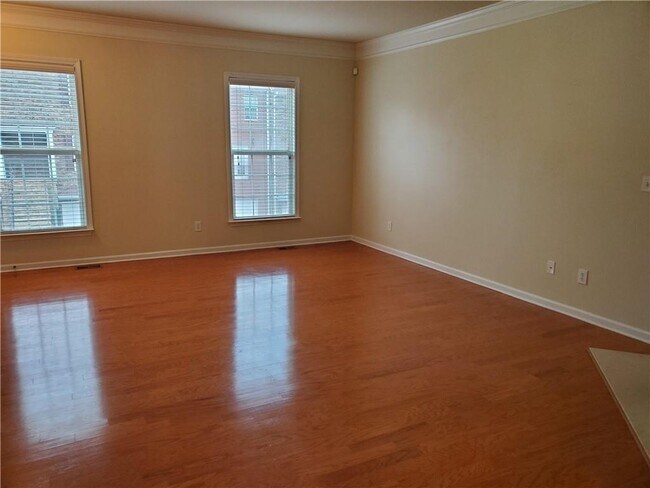 Foto del edificio - 6153 Briggs Way