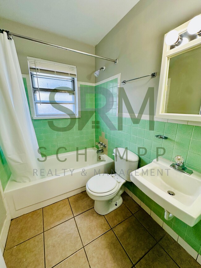 Foto del edificio - 4700 Walnut Grove Ave