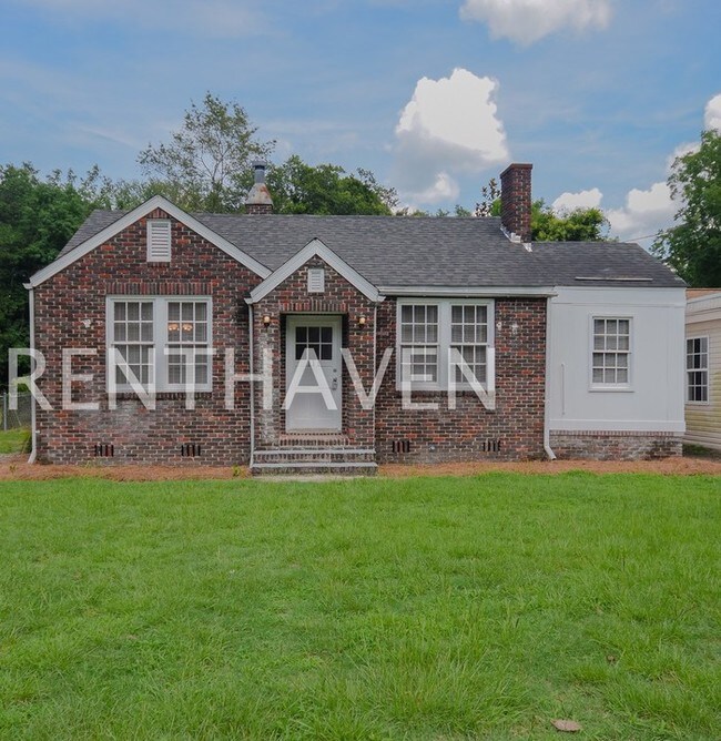 Beautiful Two Bedroom Brick home House for Rent in Sumter, SC