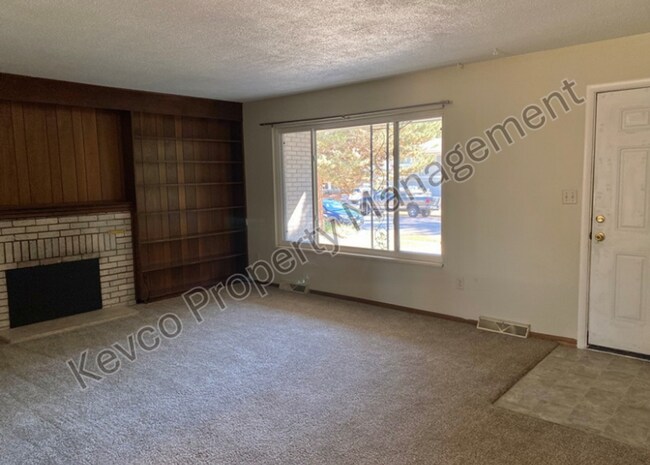 Foto del edificio - 2805 Redwing Rd