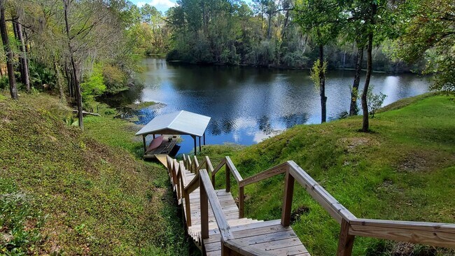 Foto del edificio - 2 br, 2 bath House - 12550 TURKEY CREEK DR...