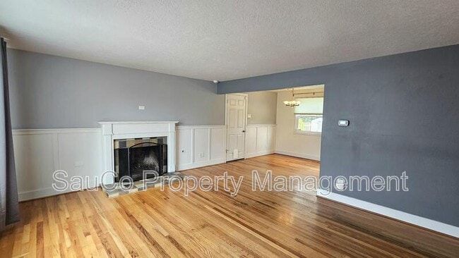 Building Photo - 6770 SW Princess Ave