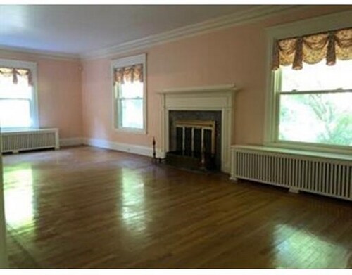 Building Photo - 648 Canton Ave
