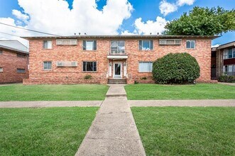 Building Photo - 5717 McCommas Blvd