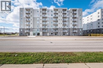 Building Photo - 1675 Banwell Rd