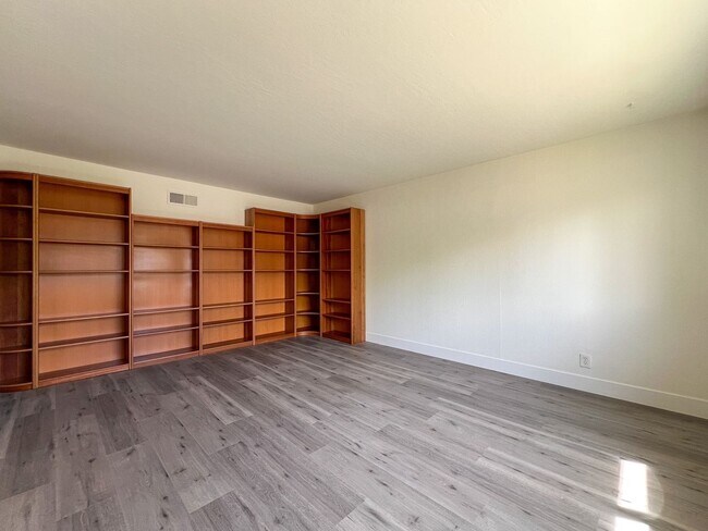Foto del edificio - 1742 Sequoia St