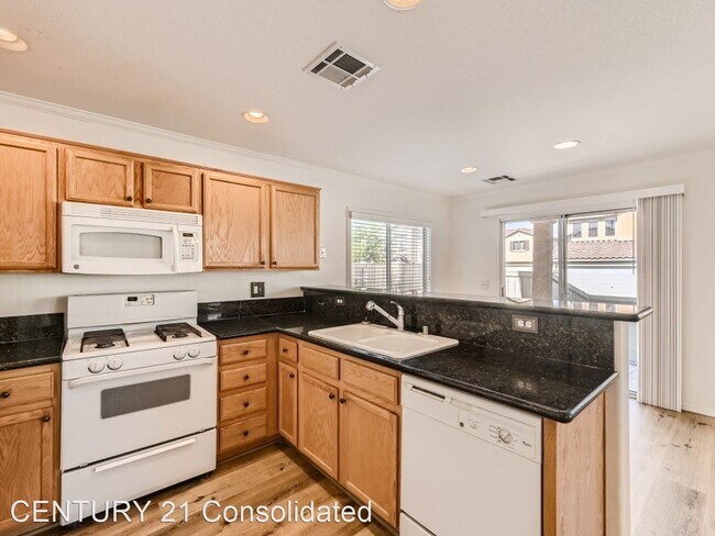 Building Photo - 3 br, 2.5 bath House - 10523 Pena Blanca C...