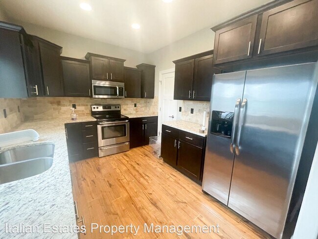 Foto del edificio - 3 br, 2.5 bath House - 437 Northfield Road