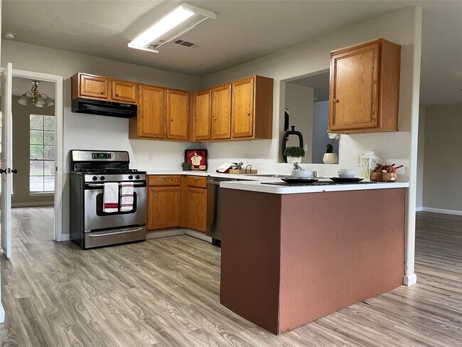 Building Photo - 6614 Amberfield Ln