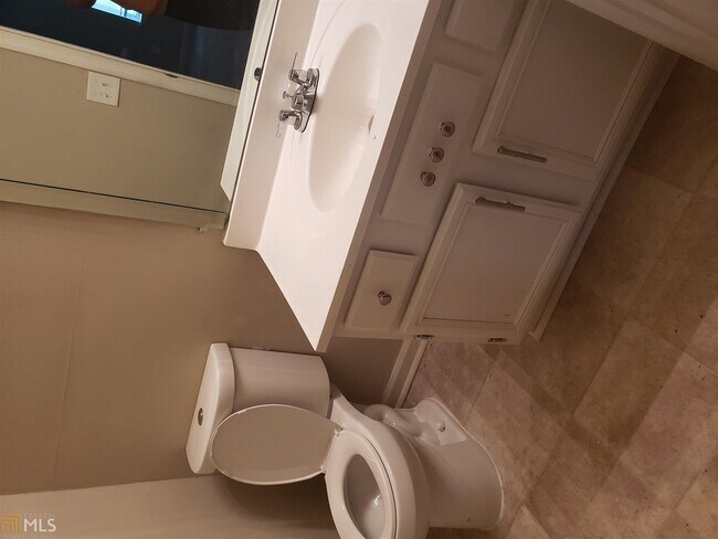 Foto del edificio - 7030 Panda Rd