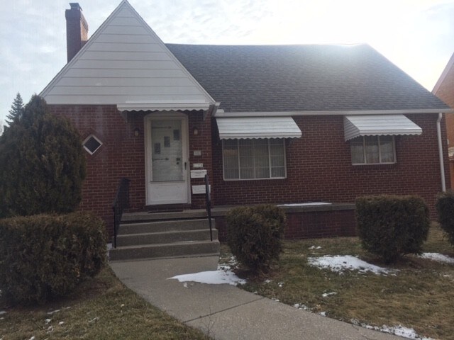 Primary Photo - 742 Evesham Ave