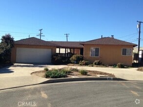 Building Photo - 831 Kirby Dr