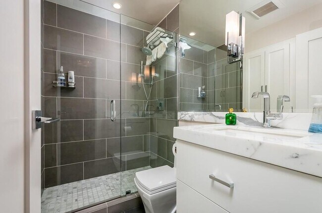 Foto del edificio - 814 N Delaware St