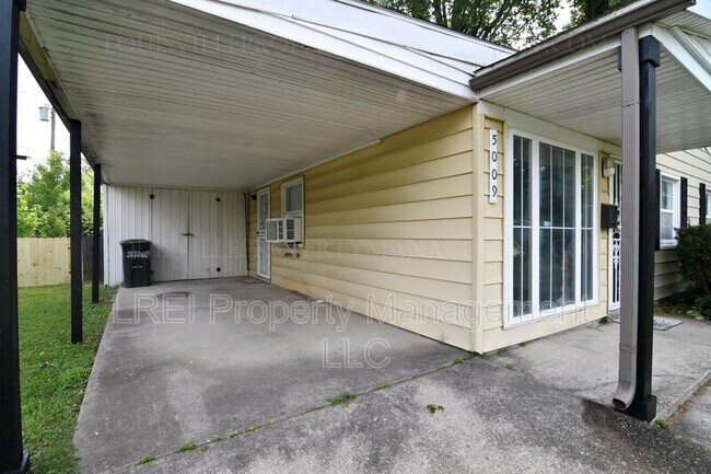 Foto del edificio - 5009 Delaware Dr