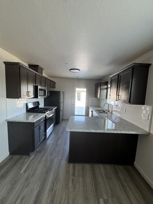 Foto del edificio - 2377 Oakmont Cir