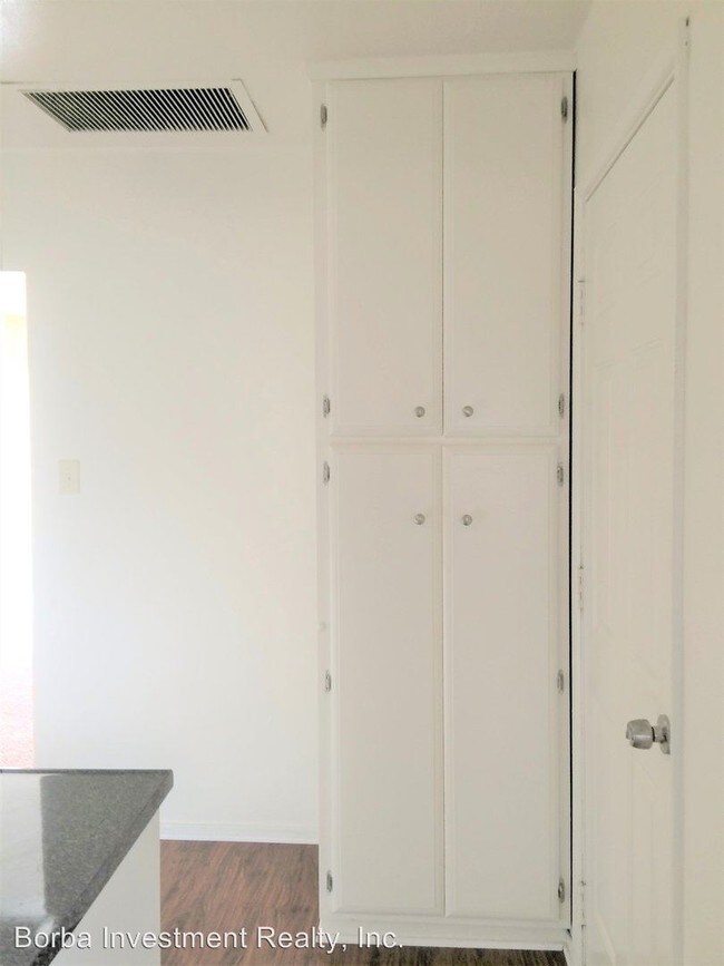 Building Photo - 3 br, 1 bath House - 1208 W. 223rd. Street