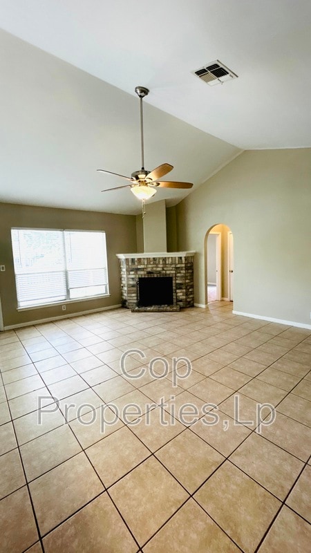 Foto del edificio - 6362 Parkland Oaks Dr