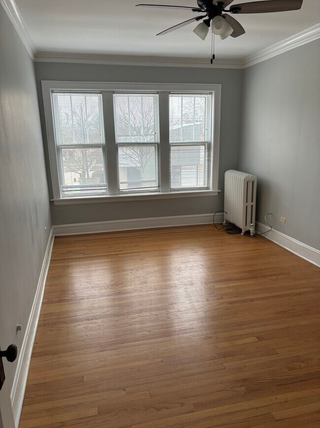 Foto del edificio - 500 Spring Rd