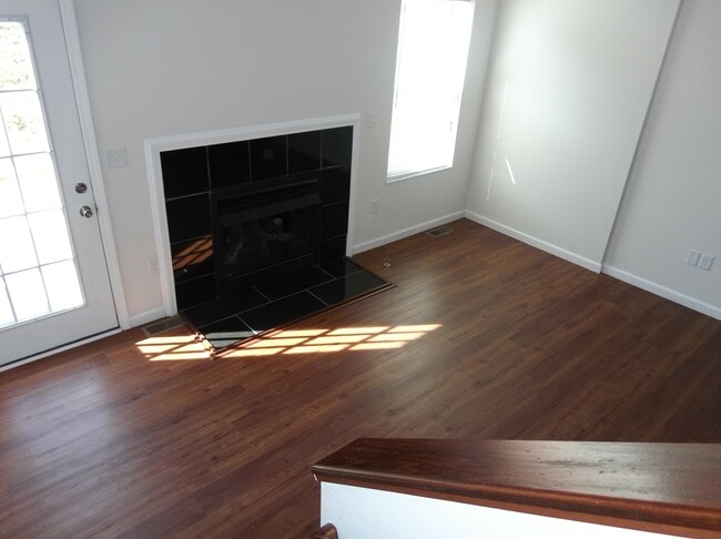 Building Photo - 1712 Athens Dr