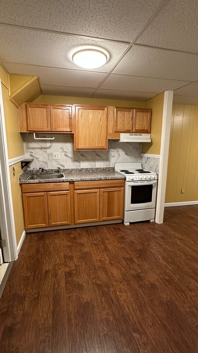 Building Photo - 229 CT-163