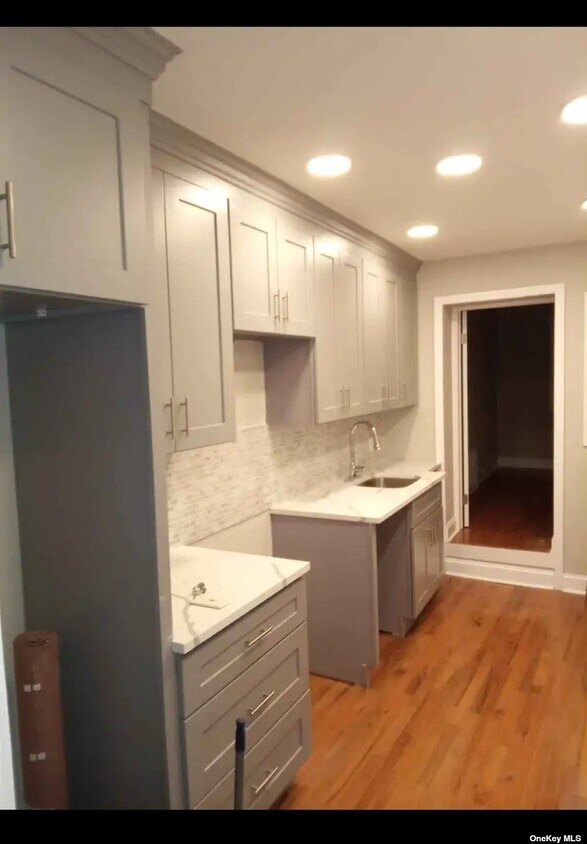 Primary Photo - 1356 Prospect