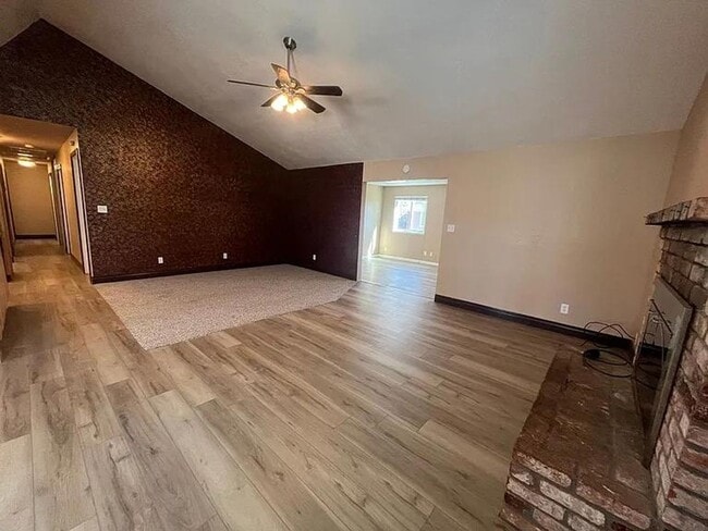 Building Photo - charming 4-bedroom, 2-bathroom home