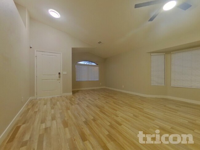 Building Photo - 350 N 152nd Dr