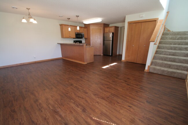 Building Photo - 208 Ball Field Dr