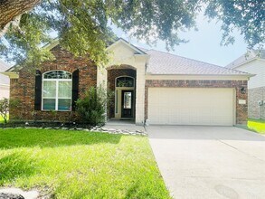 Building Photo - 4702 Sedgewood Dr