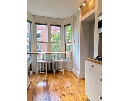 Building Photo - 12 Cordis St