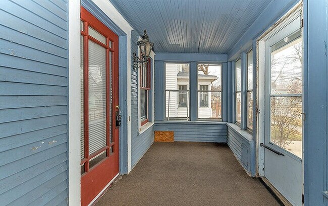Foto del edificio - 1824 Coleman Ave