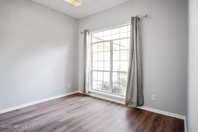 Foto del edificio - 8936 Deer Berry Ct
