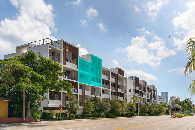 Building Photo - 3040 N Ocean Blvd