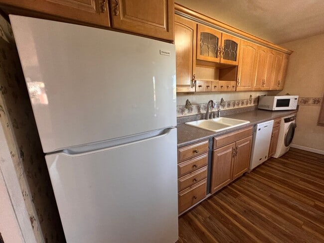 Building Photo - 3 bedroom 2 bath home in NE Albuquerque