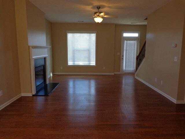 Building Photo - 8119 Willowbank Way