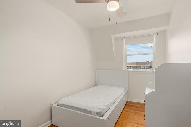 Foto del edificio - 5461 Quentin St