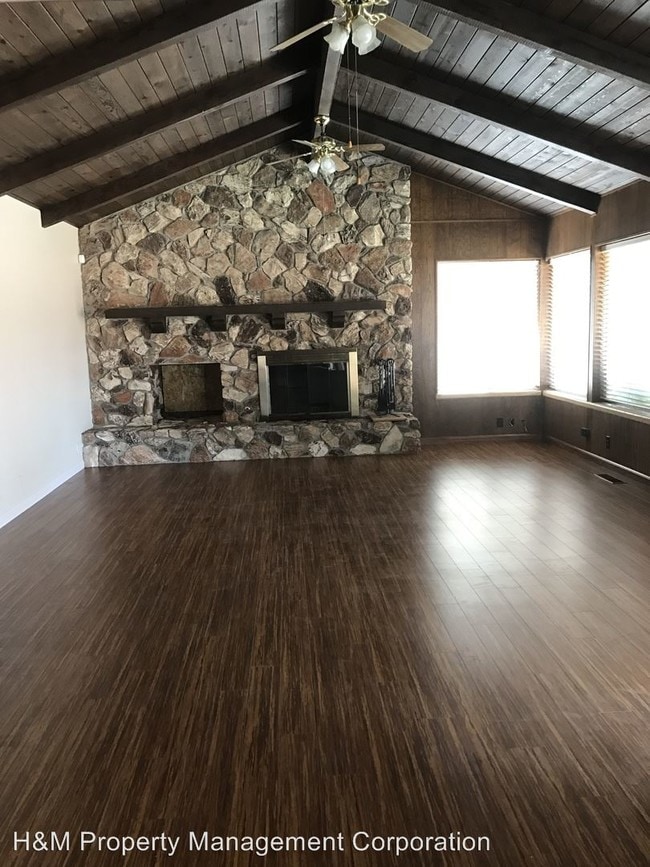 Building Photo - 3 br, 3.5 bath House - 420 DONALD DRIVE