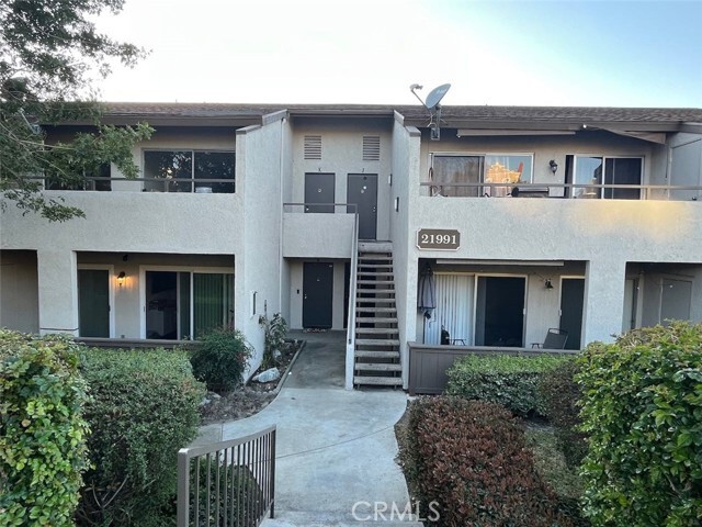 Foto principal - 21991 Rimhurst Dr