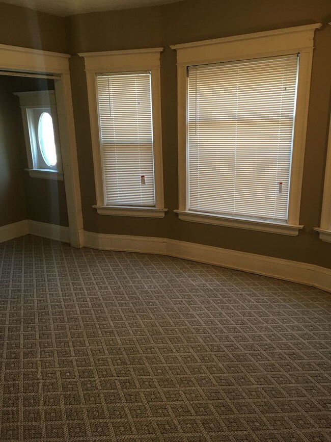 Foto del edificio - 1223 N 28th St
