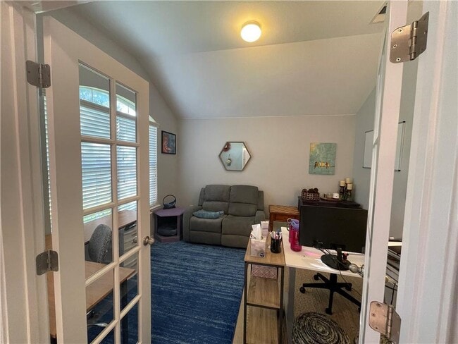 Foto del edificio - 501 King Eider Ln