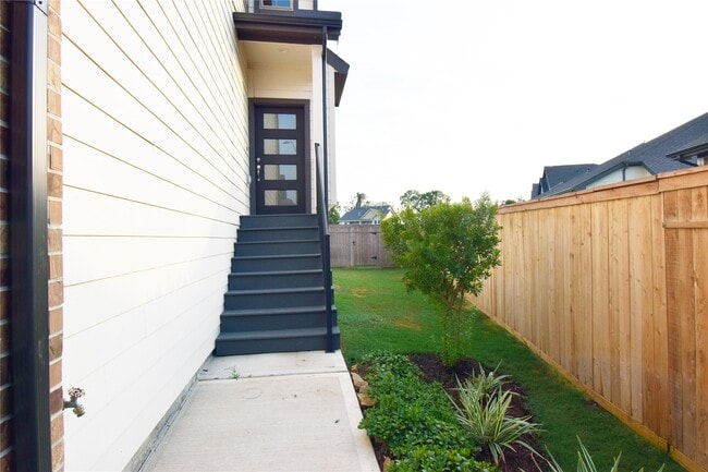 Foto del edificio - 9442 Starlight Oak Dr