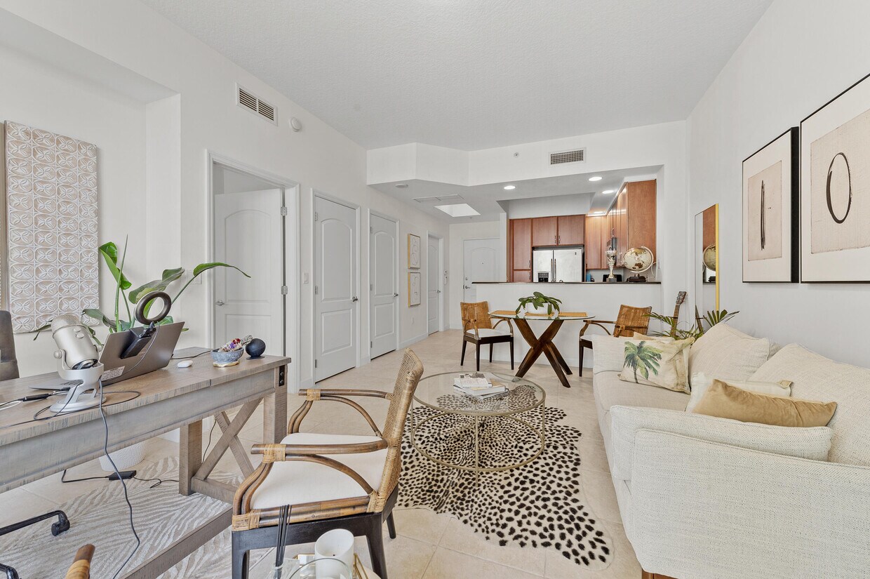 Foto principal - 801 S Olive Ave