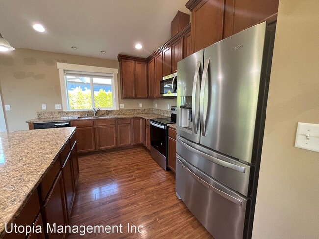 Building Photo - 4 br, 3 bath House - 5479 Blue Sky Way