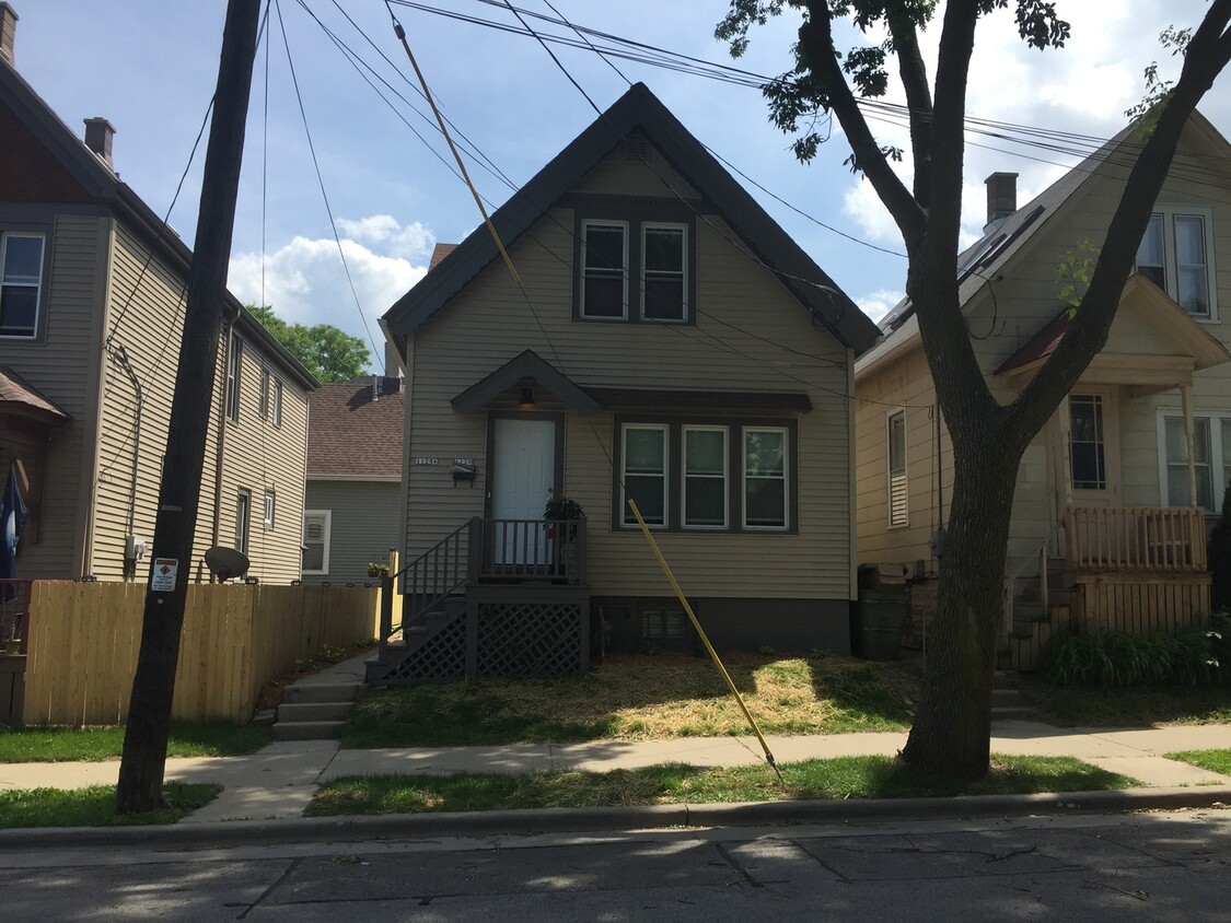 Foto principal - 1129 E Clarke St