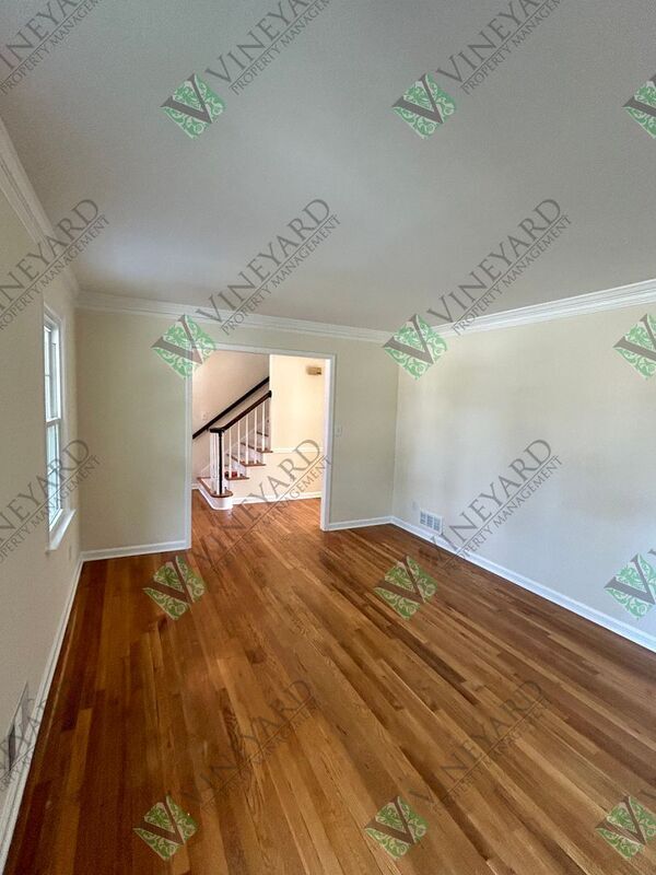 Building Photo - 3230 Normandy Cir