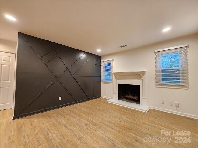 Building Photo - 8635 Crows Nest Ln