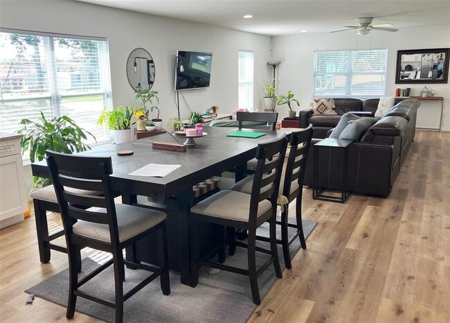 Foto del edificio - 2101 Queensboro Ave S