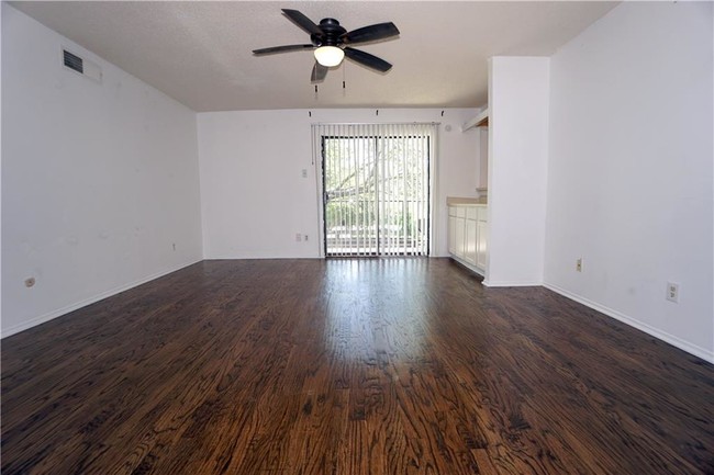 Building Photo - 5335 Bent Tree Forest Dr